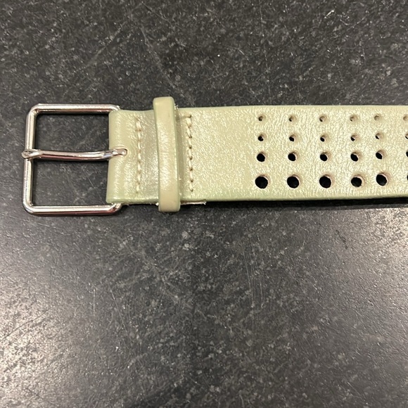 Gap 90s leather belt - Picture 2 of 4